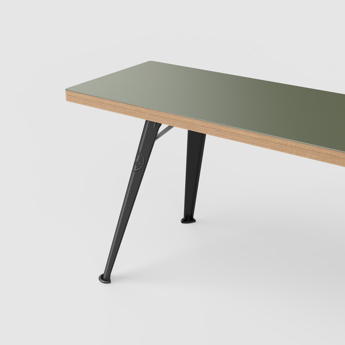 Bench – Model B2