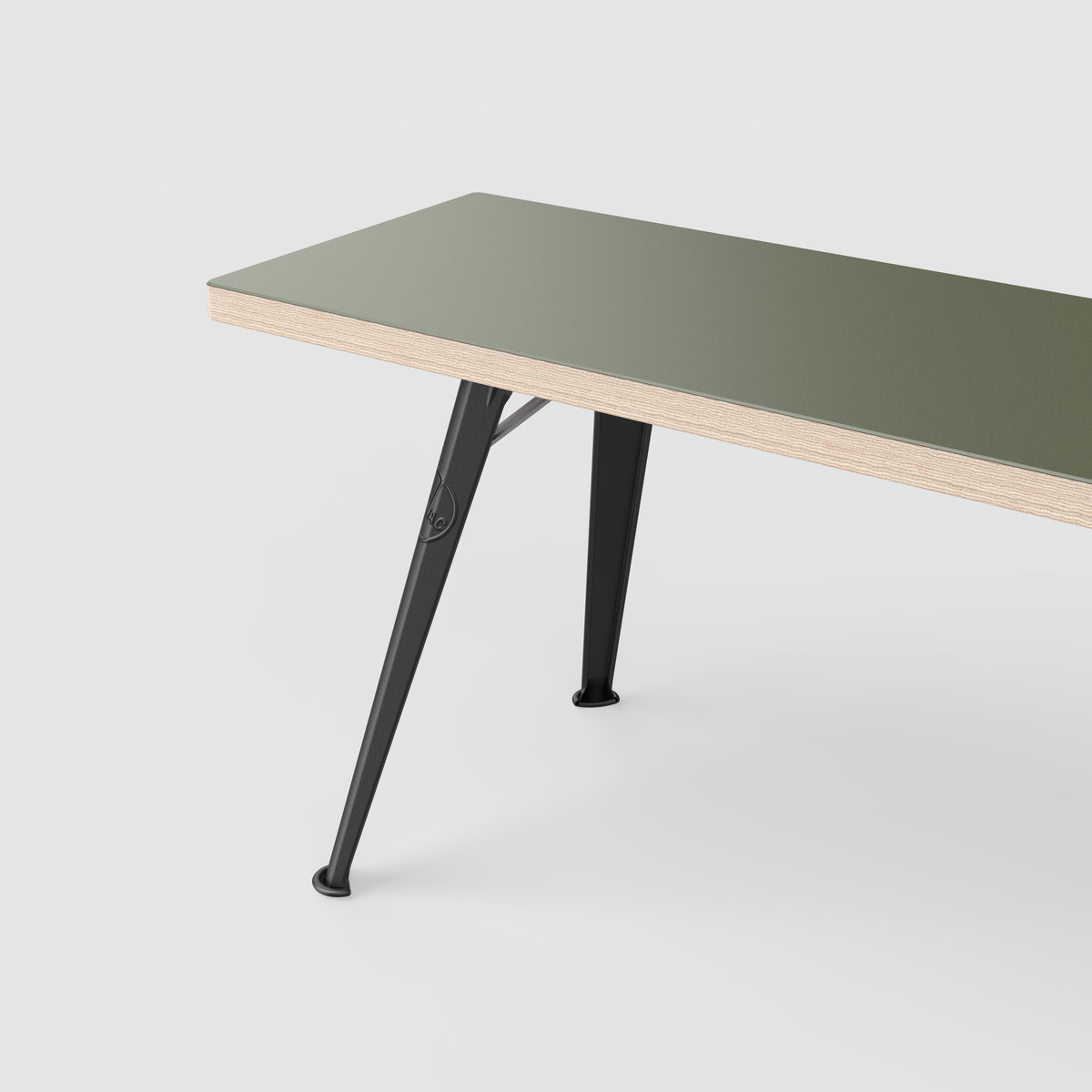Bench – Model B2