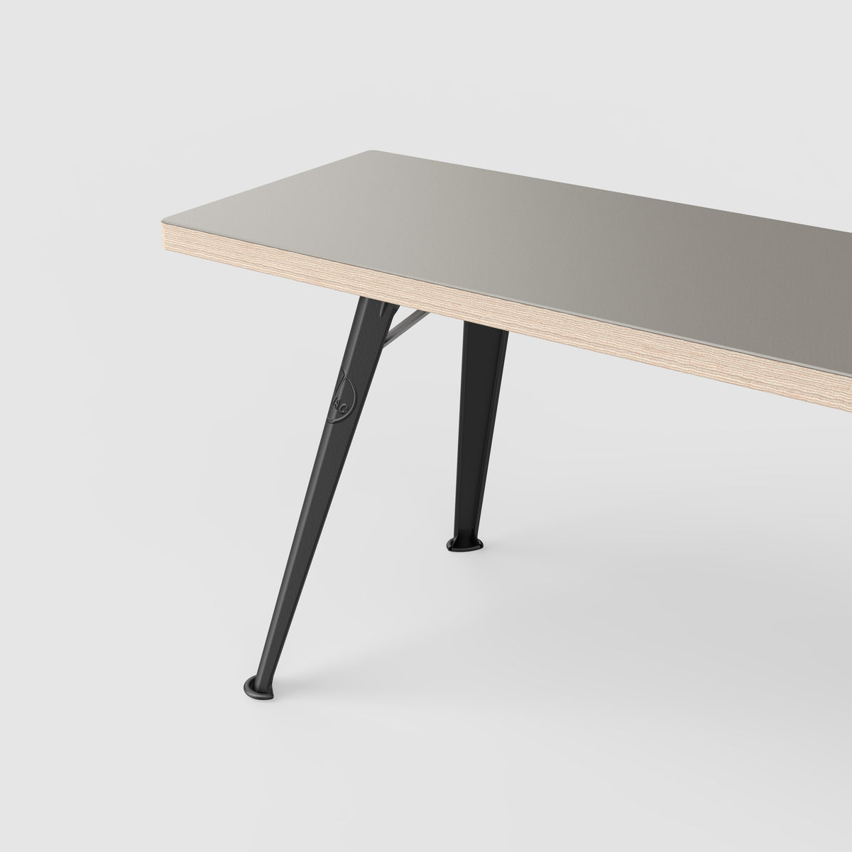 Bench – Model B2